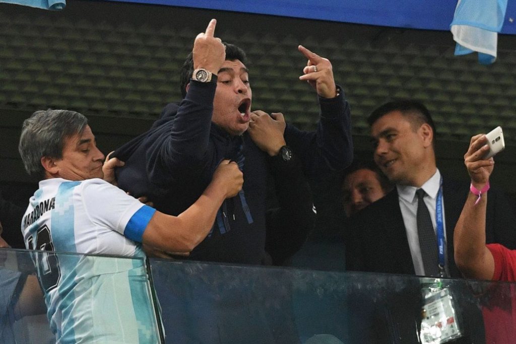 Maradona znowu szokuje