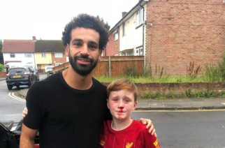 Bolesne spotkanie kibica Liverpoolu z Mohamedem Salahem!