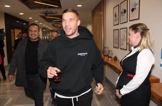 Górnik Zabrze musi jeszcze poczekać. Lukas Podolski ma nową ekipę!