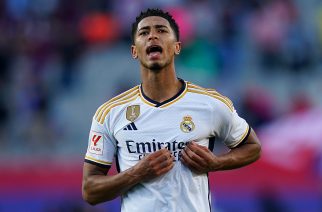 Jude Bellingham of Real Madrid celebrates the victory at full time during the La Liga EA Sports match between FC Barcelona and Real Madrid CF played at Lluis Companys Stadium on October 28, 2023 in Barcelona, Spain. (Photo by Sergio Ruiz / pressinphoto / Sipa USA)PHOTO)
2023.10.28 Barcelona
pilka nozna liga hiszpanska
FC Barcelona - Real Madryt
Foto Sergio Riuz/pressinphoto/SIPA USA/PressFocus

!!! POLAND ONLY !!!